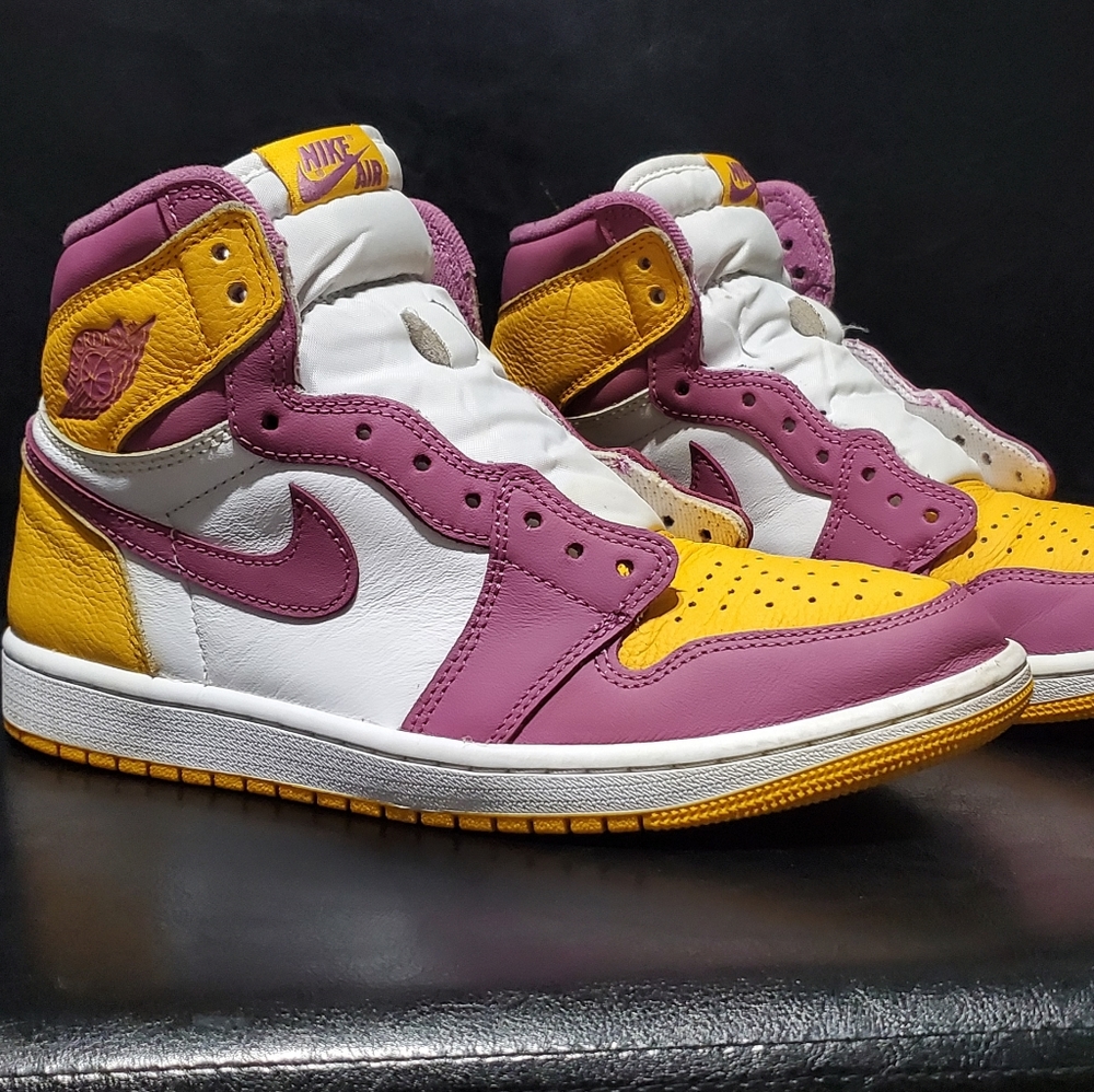 Air jordan 1 high retro brotherhood size 8.5